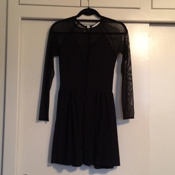 Black Dress - Picture 1 of 3